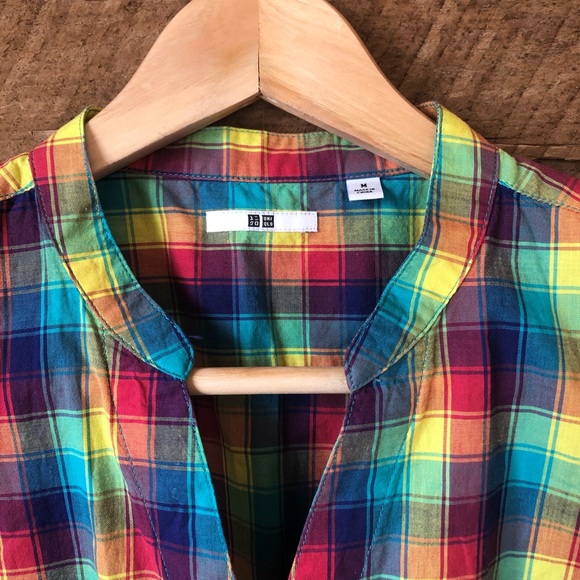 UNIQLO | Sleeveless Rainbow Plaid Button-down Top - Picture 4 of 13